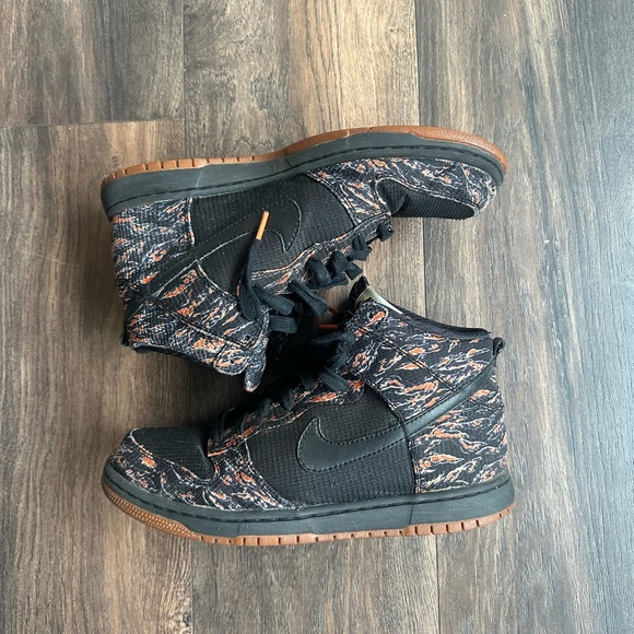 Nike Dunk High Supreme Tiger - Picture 1 of 5